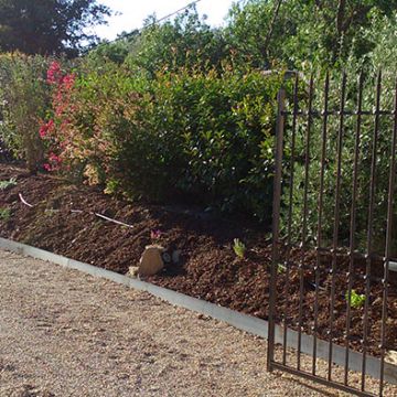 Réalisation d'une allée de jardin provençal