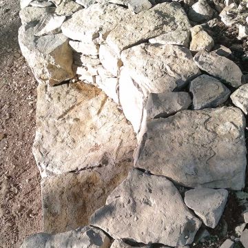 Rognes - Création d'un mur en pierre avec assise